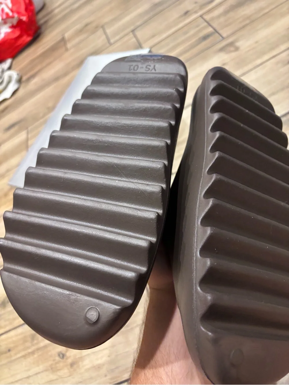 Brand New Yeezy Slide Chocolate YS-01 Size 11 Brown Foam Slide Sandals with Box